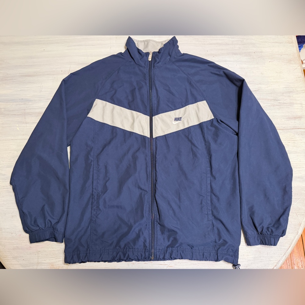 Vintage Nike Men's Navy and Beige Jacket y2k